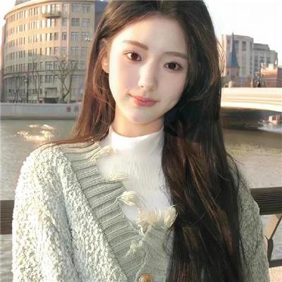 远看是蔚蓝的春天